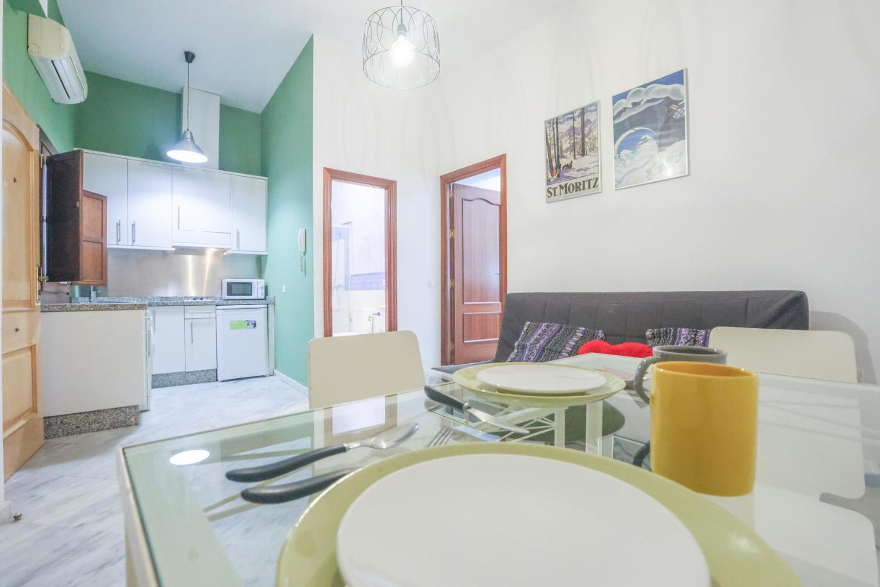 Galindo Center Premium Suites, Free Parking Seville Exterior photo